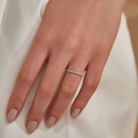 Split 0.12 CT Diamond White Gold Half Eternity Ring - 2