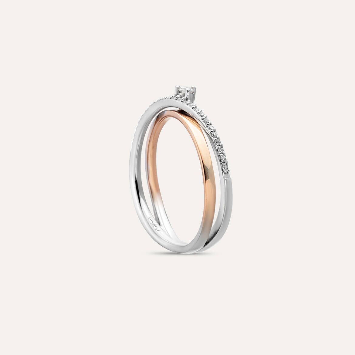0.13 CT Diamond Rose and White Gold Spiral Wedding Band