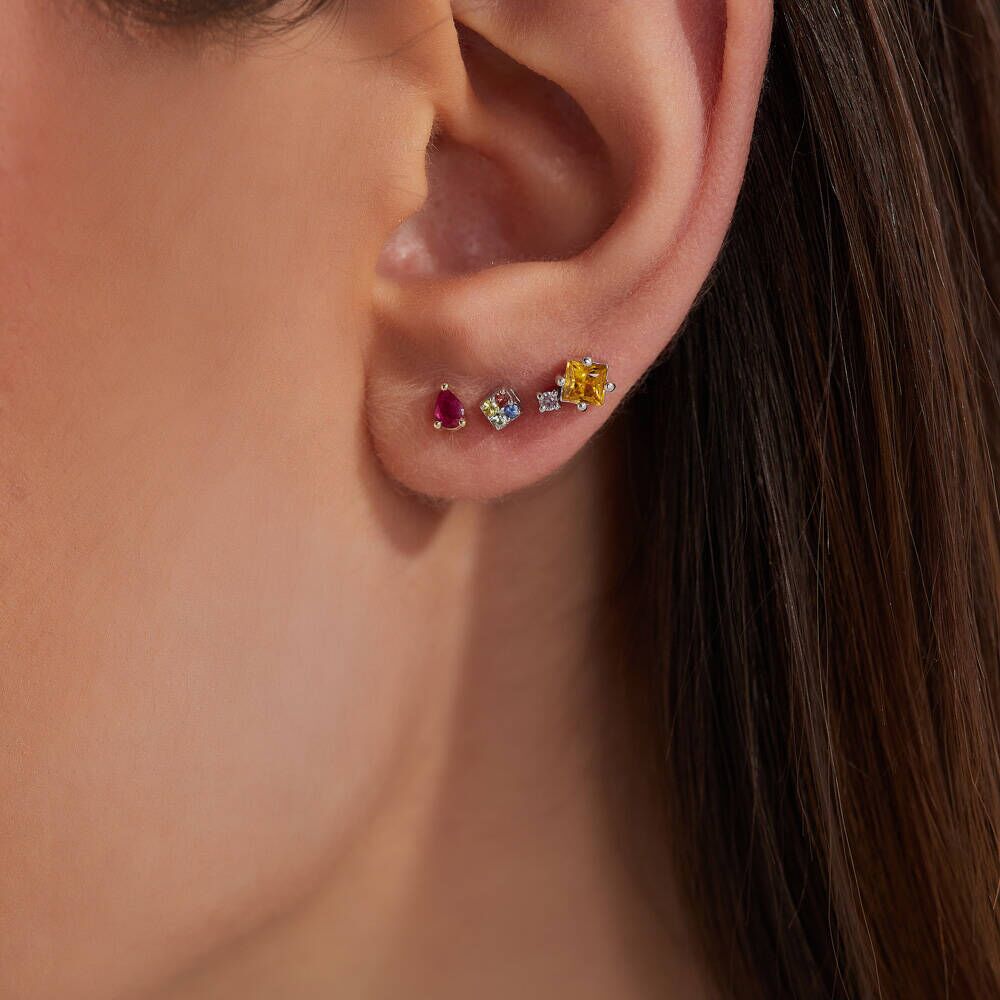 0.15 CT Ruby Yellow Gold Mini Single Earring