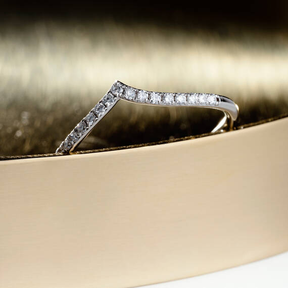 0.21 CT Diamond Ring - 4