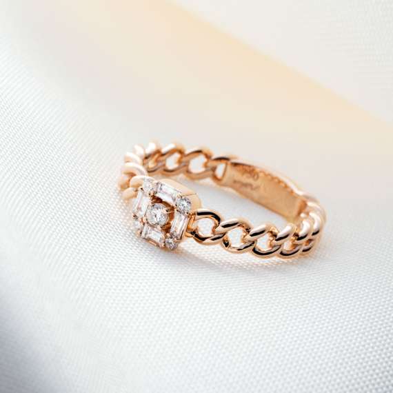 0.25 CT Baguette Diamond Rose Gold Chain Ring - 1