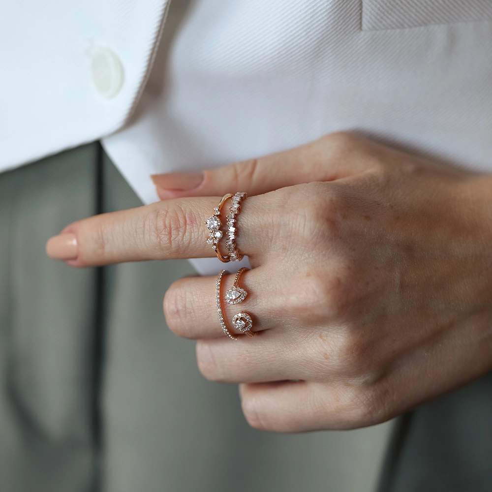 0.30 CT Baguette Cut Diamond Rose Gold Half Eternity Ring - 5