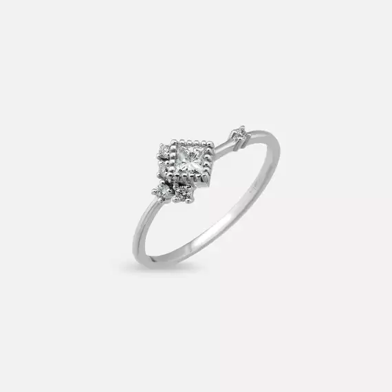 0.30 CT Princess Cut Diamond White Gold Ring - 3