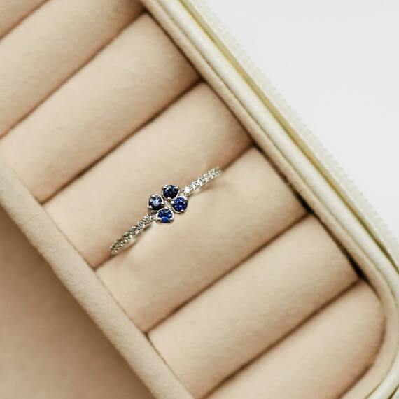 0.32 CT Diamond and Sapphire Four Leaf Clover Ring - 2