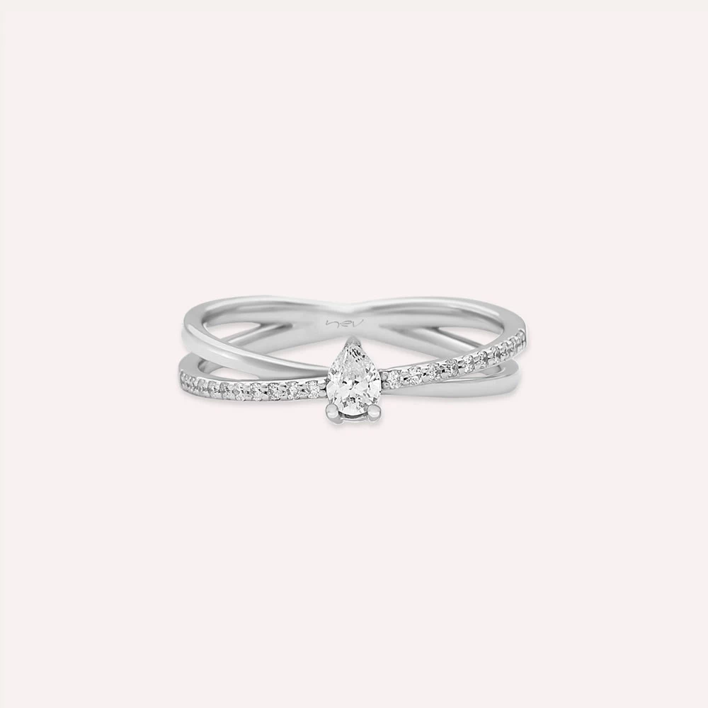 0.27 CT Pear Cut Diamond Spiral Wedding Ring