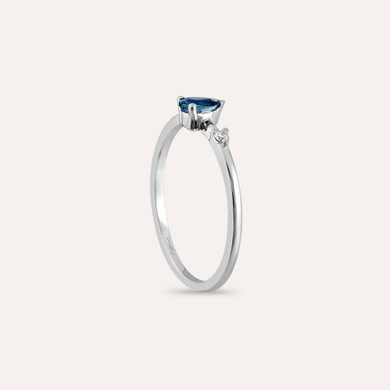 Mona 0.36 CT Blue Sapphire and Diamond White Gold Ring - 4
