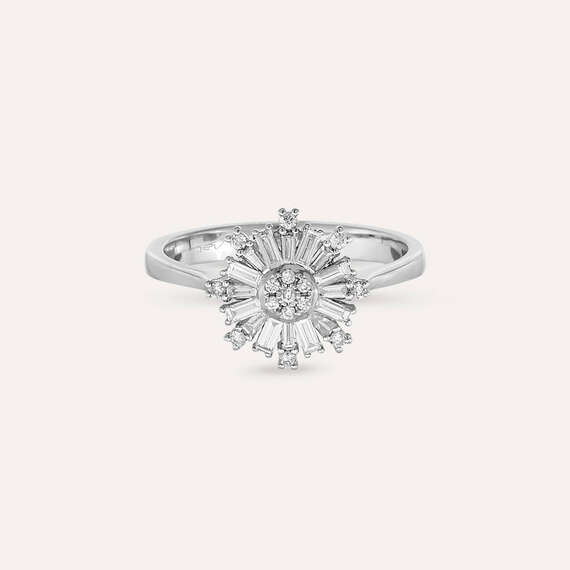 0.37 CT Baguette and Trapeze Cut Diamond White Gold Ring - 3