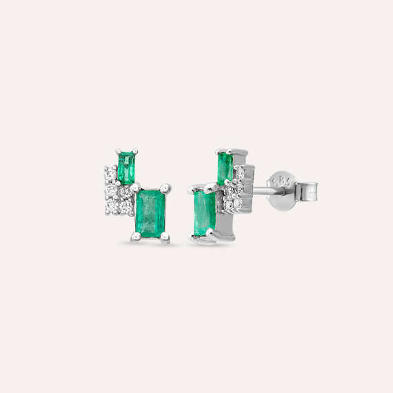 0.66 CT Baguette Cut Emerald White Gold Earring - 1