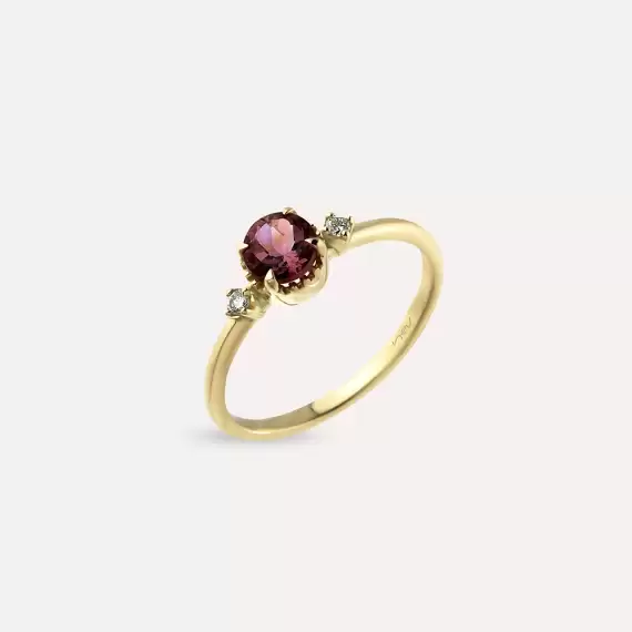 0.67 CT Red Sapphire and Diamond Yellow Gold Ring - 1