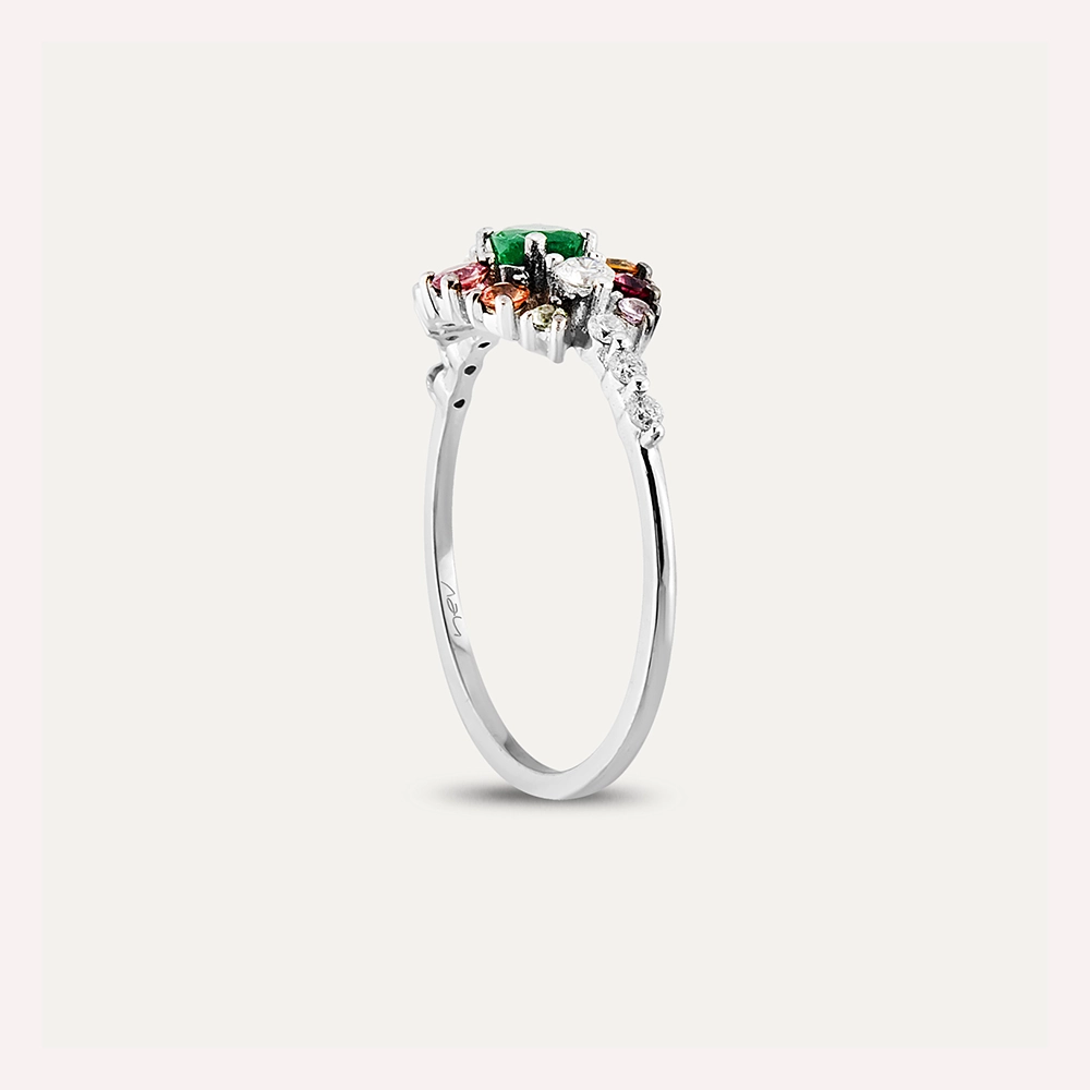 0.73 CT Multicolor Sapphire and Emerald Ring - 5