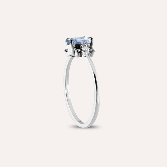 0.81 CT Blue Sapphire and Brown Diamond White Gold Ring - 5