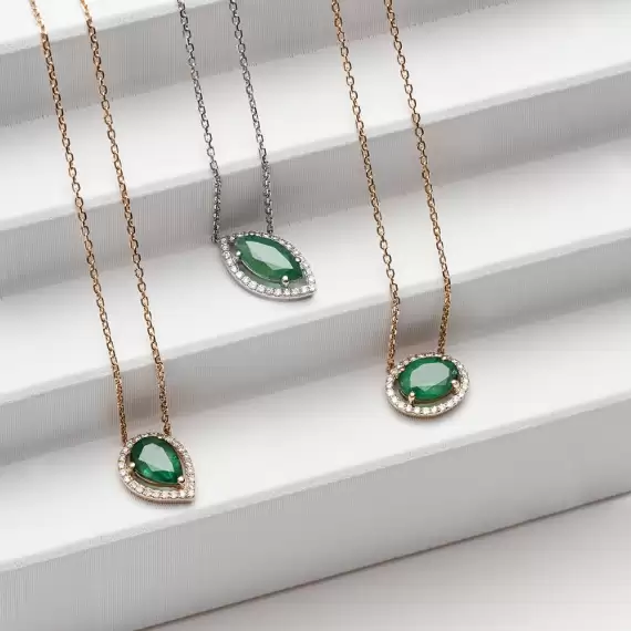 1.17 CT Diamond and Marquise Cut Emerald White Gold Necklace - 4