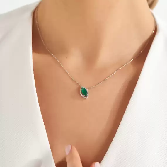 0.96 CT Pırlanta ve Markiz Kesim Zümrüt Taşlı Beyaz Altın Kolye - 2