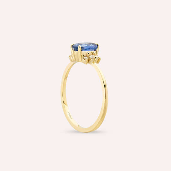 1.23 CT Blue Sapphire and Diamond Yellow Gold Ring - 5