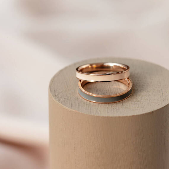 Beige Enamel Gold Ring - 6