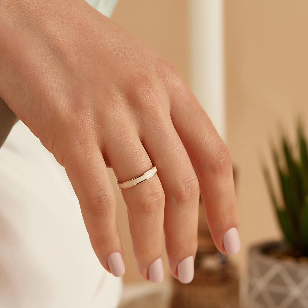 Beige Enamel Yellow Gold Ring - 3