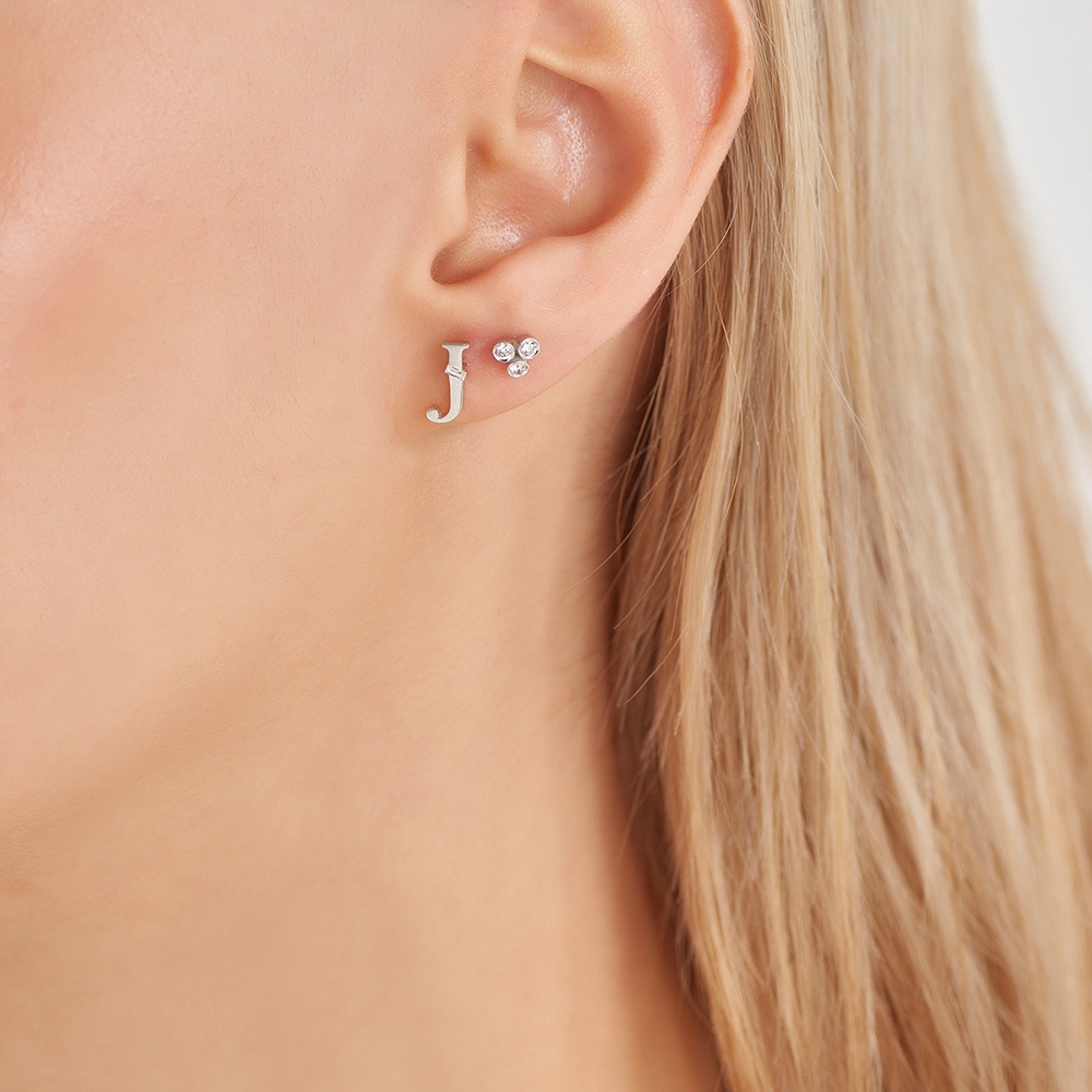 Bliss Triangle 0.11 CT Diamond White Gold Mini Single Earring
