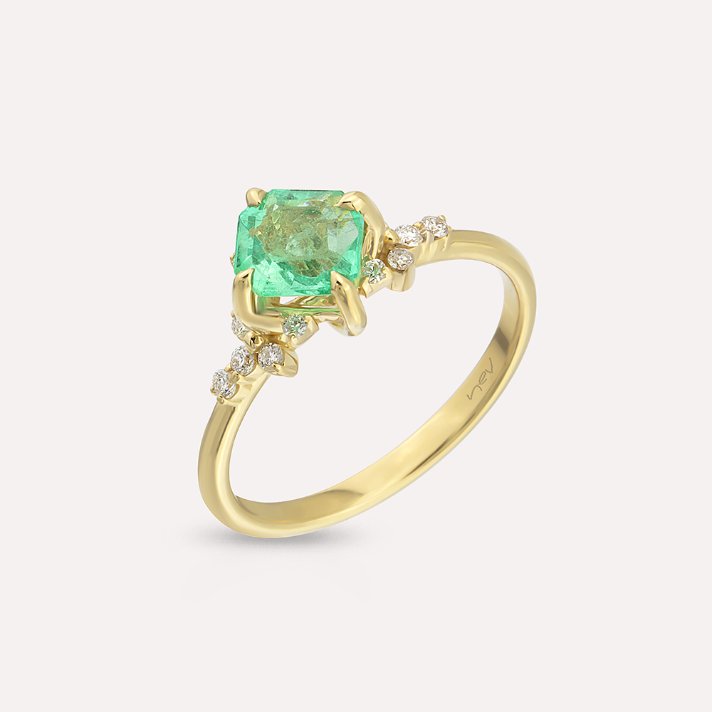 Carrie 0.98 CT Emerald and Diamond Yellow Gold Ring - 3