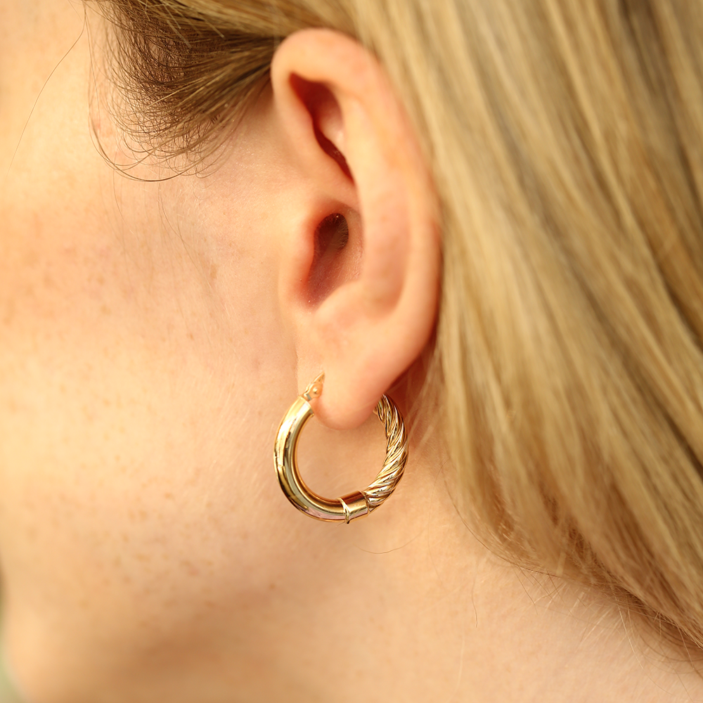 Chili Yellow Gold Hoop Earring - 1