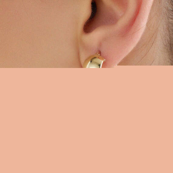 Chunky Jr. Yellow Gold Hoop Earring - 3