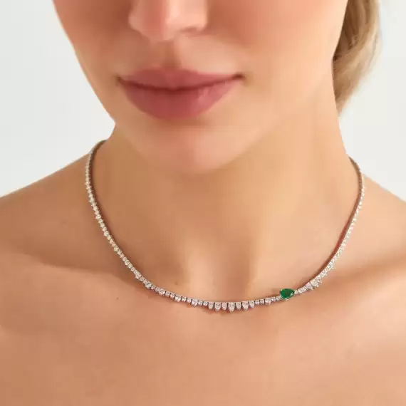 Desire 6.60 CT Emerald and Diamond White Gold Necklace - 2