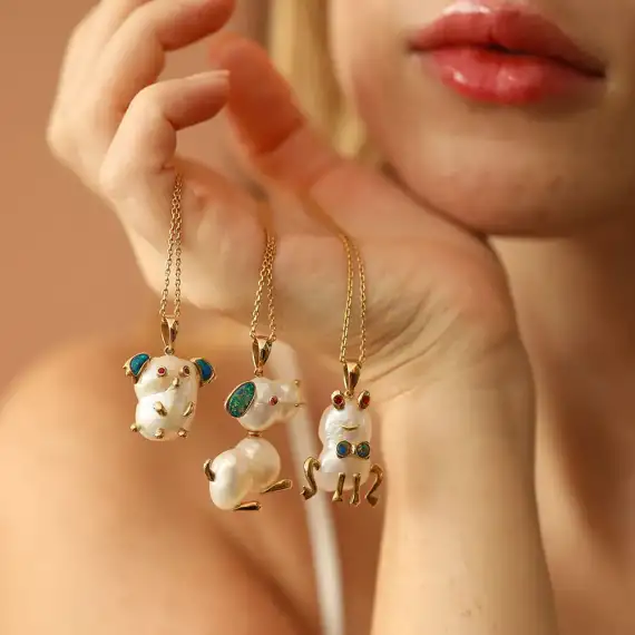 Frog Doğal İnci, Opal ve Multicolor Safir Taşlı Sarı Altın Kolye - 1