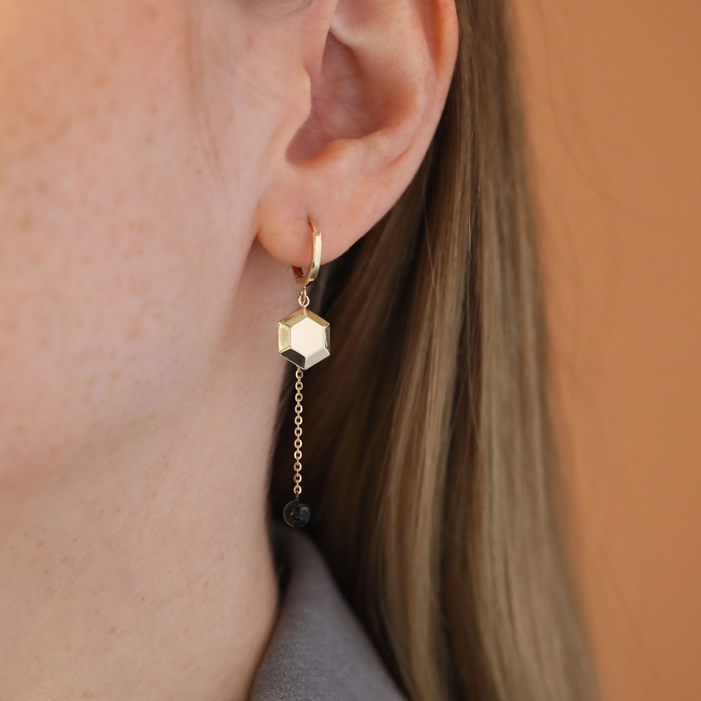 Globe Yellow Gold Dangling Earring - 2