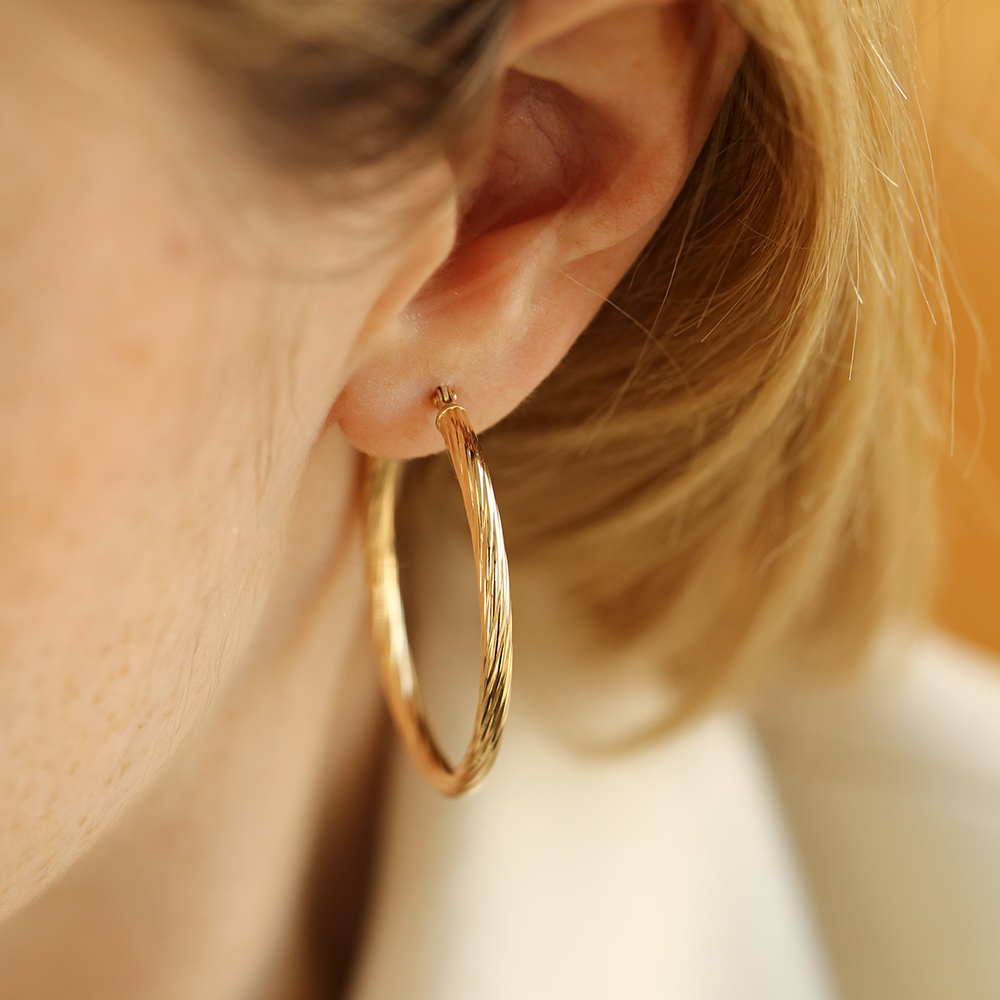 Linear Jr. Yellow Gold Hoop Earring - 4