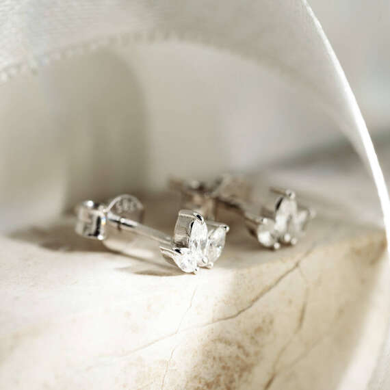 Lotus 0.25 CT Markiz Kesim Pırlanta Taşlı Beyaz Altın Küpe - 3