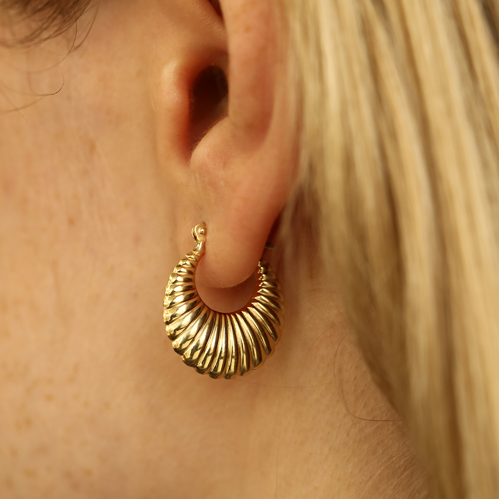Mini Clam Yellow Gold Hoop Earring - 1