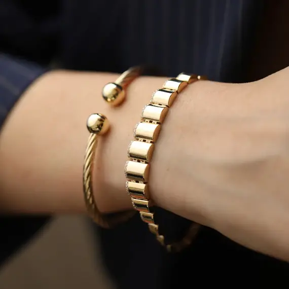 Scrowl Yellow Gold Bracelet - 3