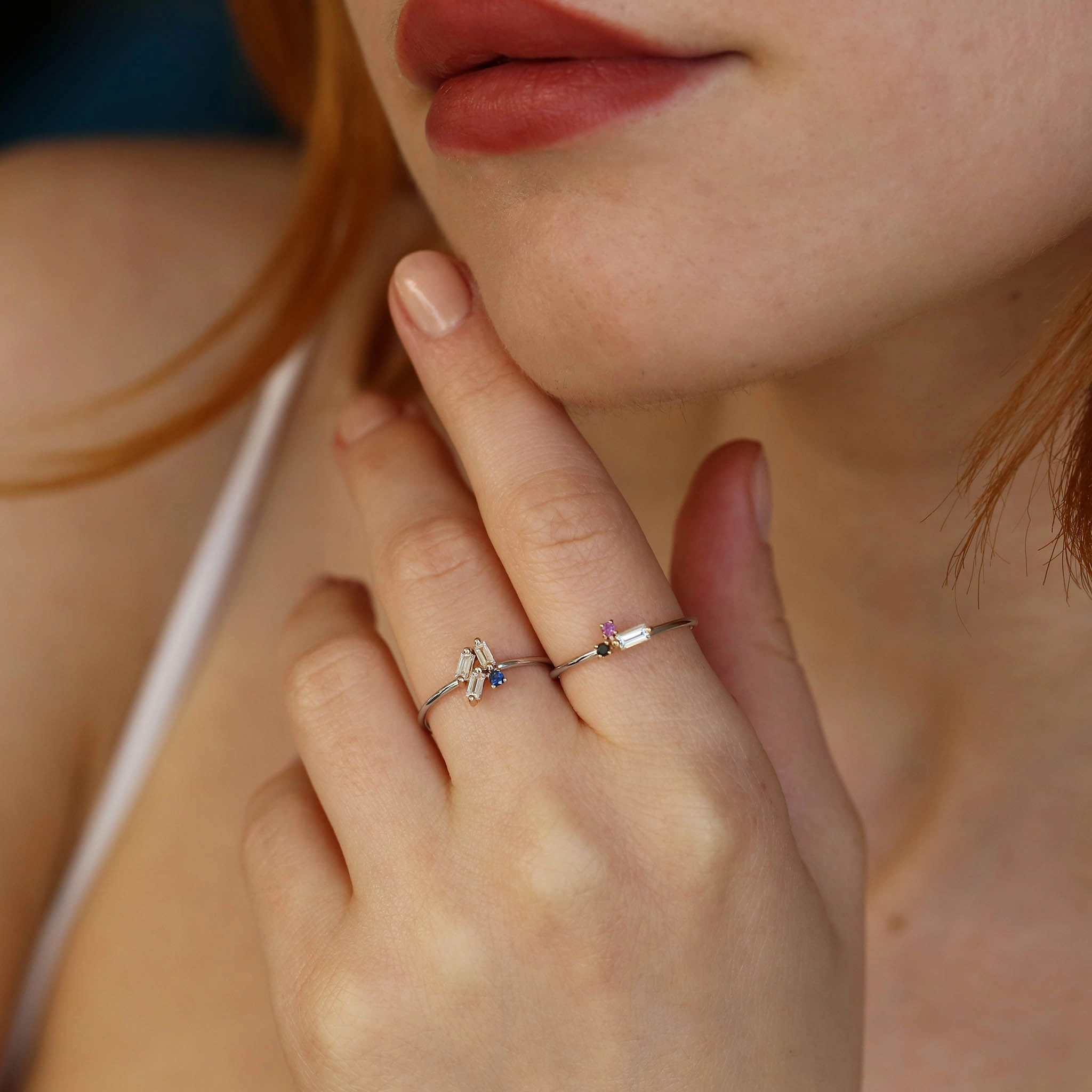 Seed 0.20 CT Blue Sapphire and Baguette Cut Diamond Ring - 2