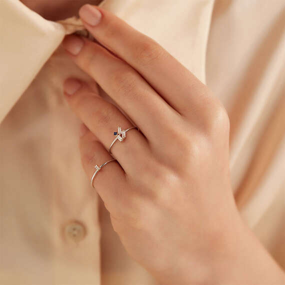 Solid 0.05 CT Baguette Cut Diamond Ring - 3