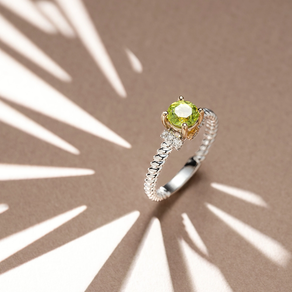 Valeria 1.22 CT Peridot ve Pırlanta Taşlı Beyaz Altın Yüzük - 1