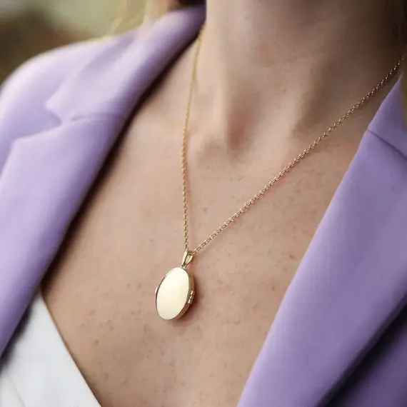 Yellow Gold Oval Cap Pendant - 2